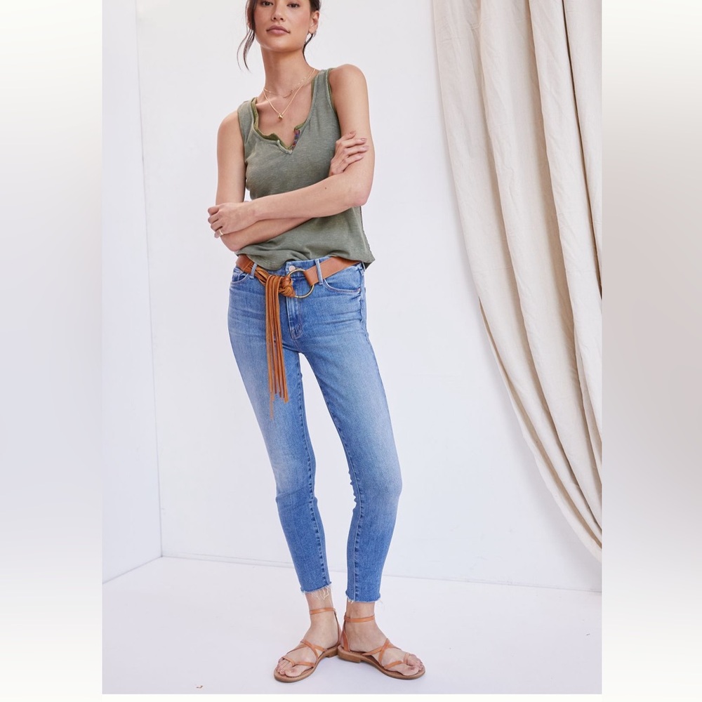 MOTHER The Looker Ankle Fray jeans